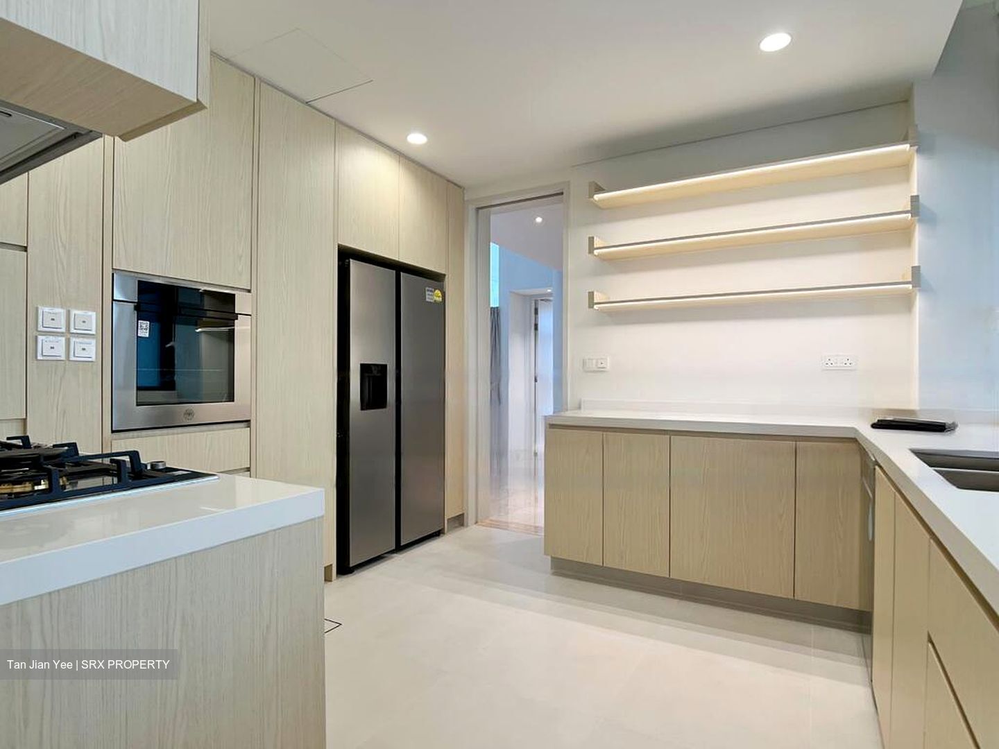 The Colonnade (D10), Condominium #602750641